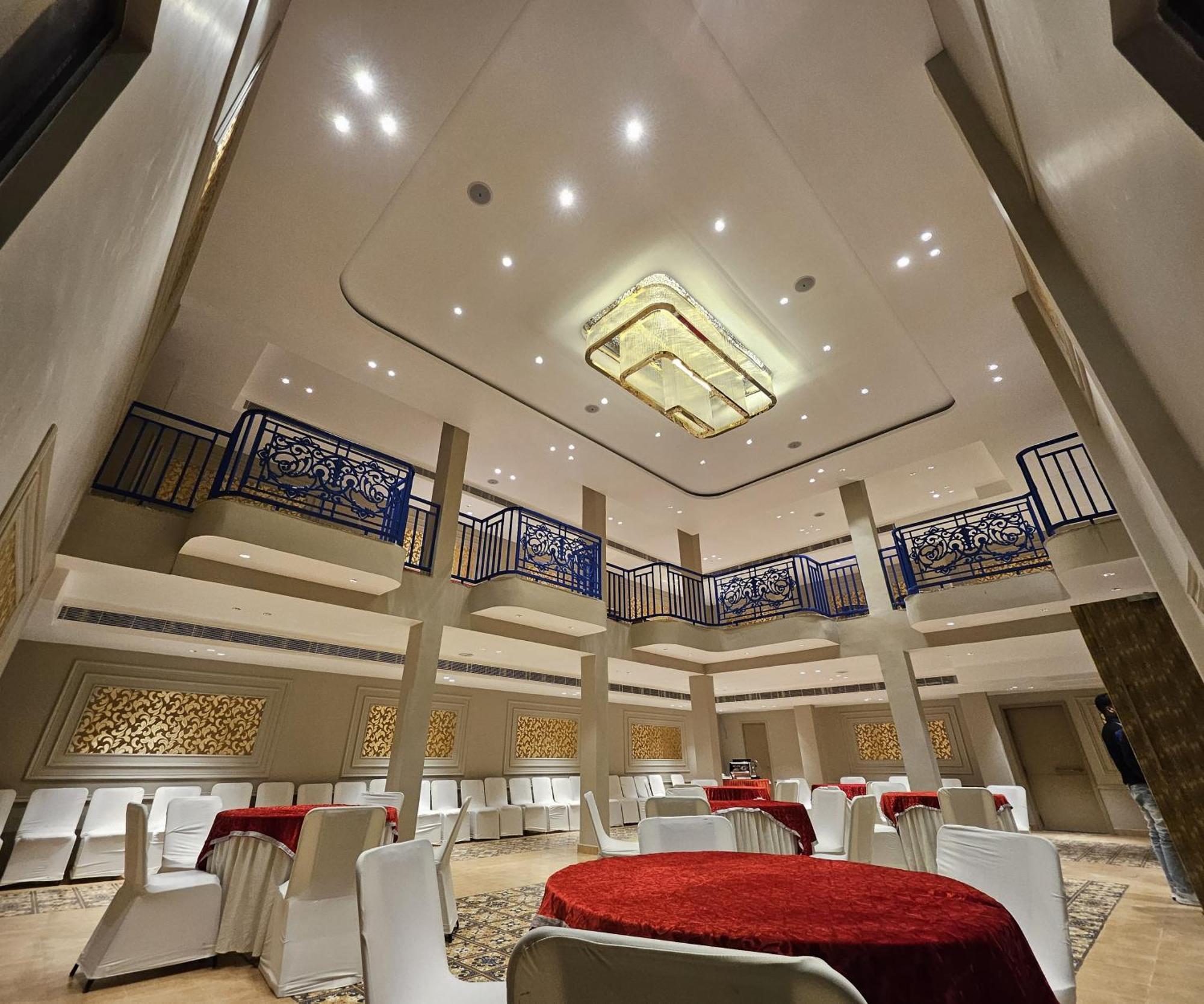 Virasat Villa & Banquet Hall 坎普尔 外观 照片