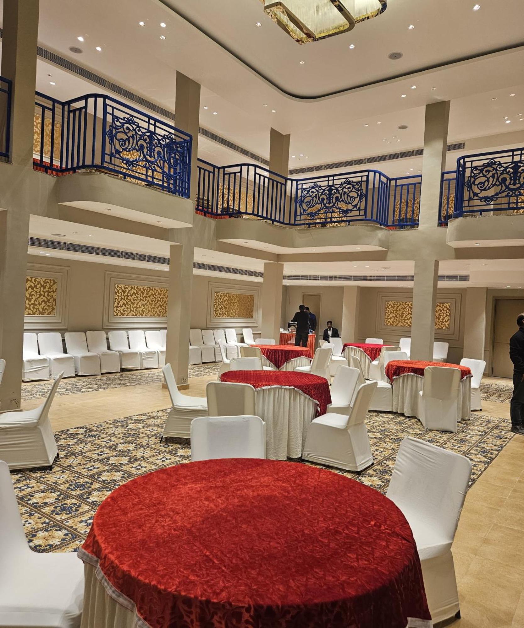 Virasat Villa & Banquet Hall 坎普尔 外观 照片